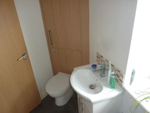 BATHROOM- click for photo gallery